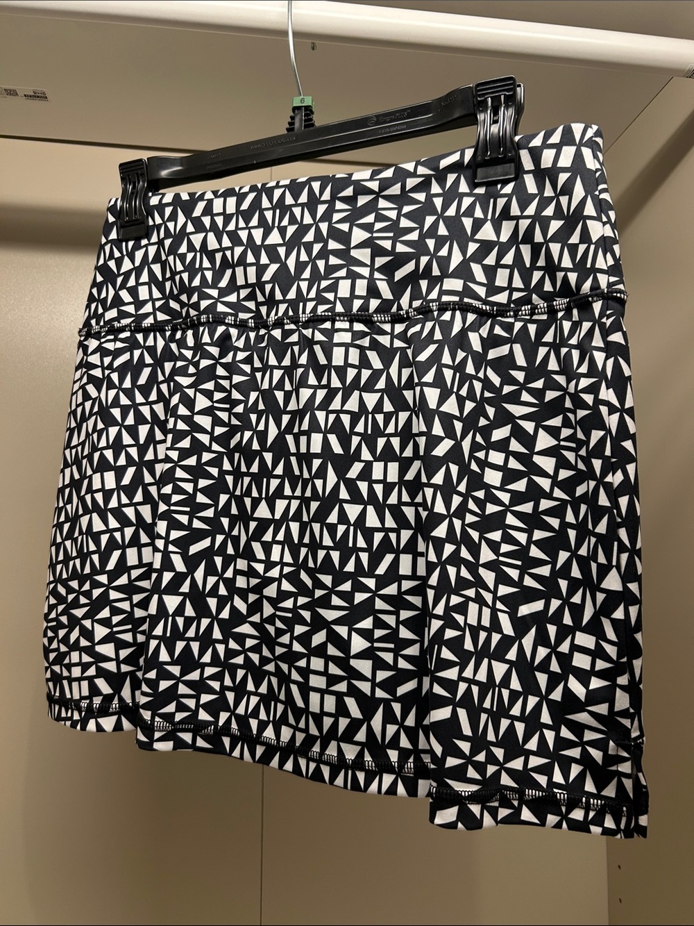 Xersion Black /White Print Athletic Skort Size Medium